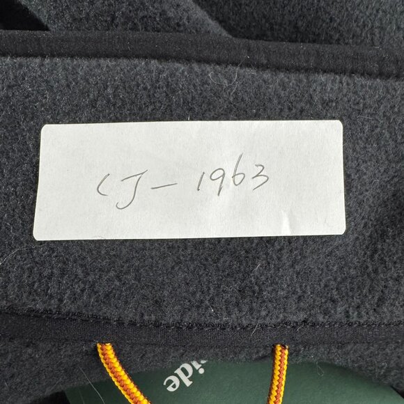 L.L. Bean Mountain Classic Fleece Vest Womens 1X Black Zip Outdoor NWT CJ-1963 - Picture 2 of 9